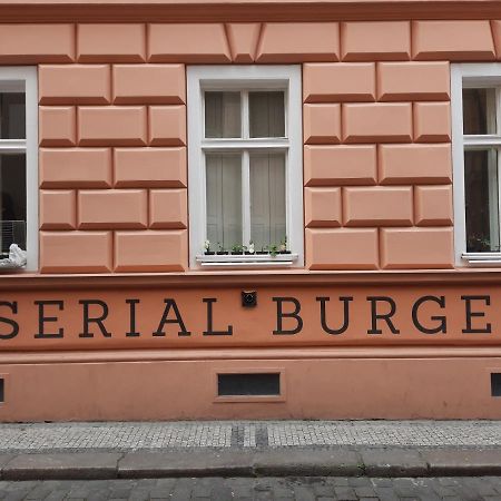 Downtown Prague Minimalistic Room In Flatshare 外观 照片