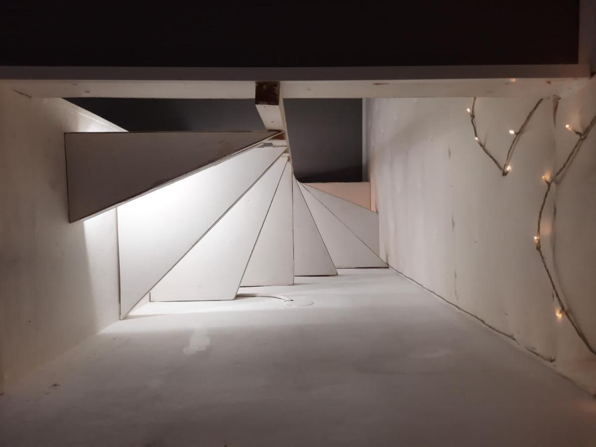 Downtown Prague Minimalistic Room In Flatshare 外观 照片
